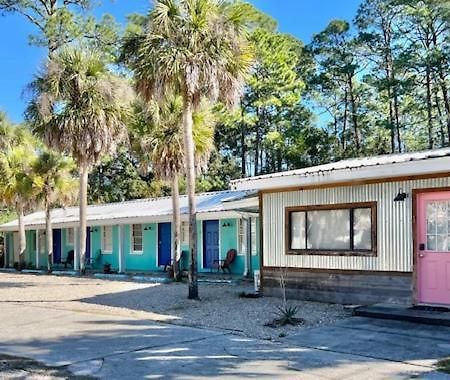 The Panacea Motel מראה חיצוני תמונה
