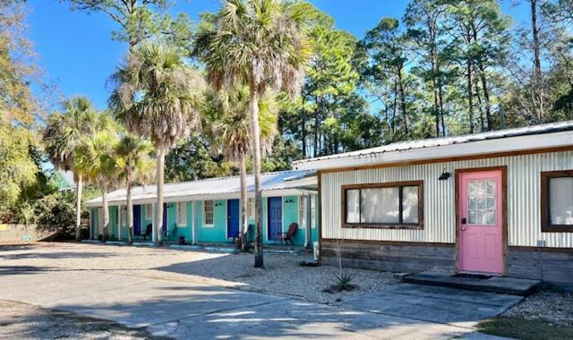 The Panacea Motel מראה חיצוני תמונה